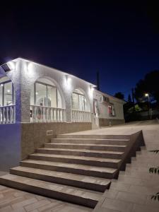 Villa Pinar with private pool house