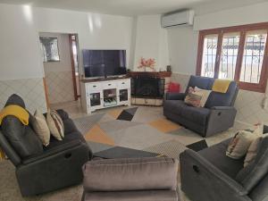 Villa Pinar with private pool house