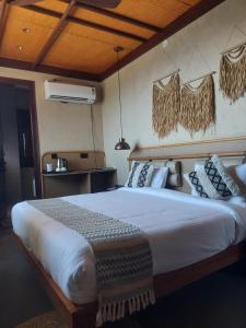 Himalayan Hobbit House