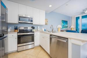 Lighthouse 403 condo