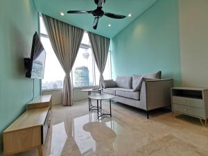 Sky Suites KLCC by Deep Sleep