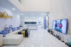 Always Fun Pool Villa