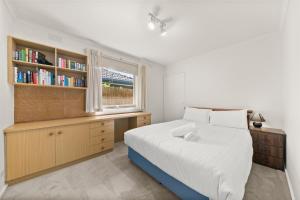 Lovely 4 Bedroom House in Seaford