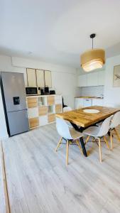 La Siesta 6 Personnes Bord de Plage et Piscine, terrasse de 30m2