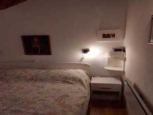 Holiday Home Kamenice - One Bedroom Holiday Home with Terrace