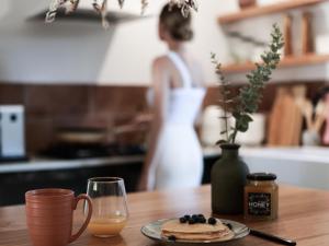 Into the Woods - Outdoor Bath, Firepit & Wood Fired Pizza Oven near Montville