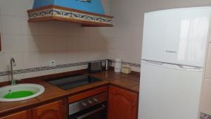 Piso a buen precio con 3 HABITACIONES