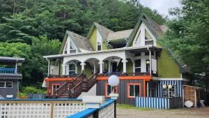 Pyeongchang Bench House Pension - Inhŭng-dong