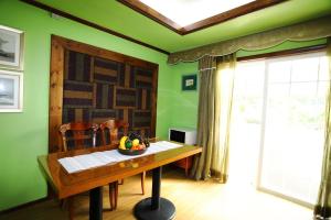 Pyeongchang Bench House