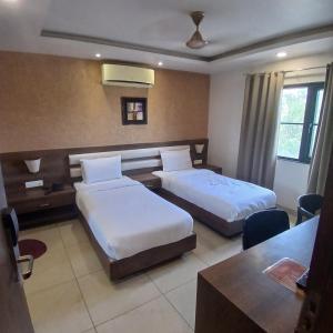 Hotel Square 36