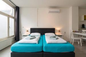 RedLight District Private Smokers Friendly Studio