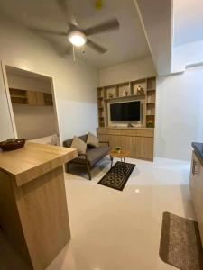 Jonos Flat Royal Oceancrest