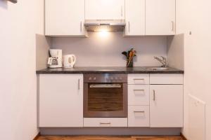 Sahin 2 by Alpenfeder