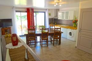 Maisons d'hotes Le Clos Saint Elme : Appartement avec Terrasse (4 Adultes)