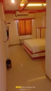 Hotel Paradise -Ahmedabad - Vastral