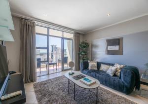 Conveniently located by the CTICC m VA and CBD