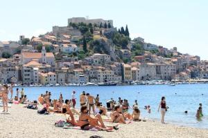 Modern loft with big terrace - sea view