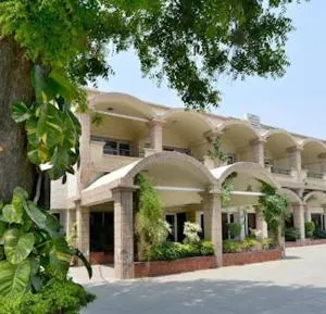 Blue Jay Tourist Complex - Shāmli