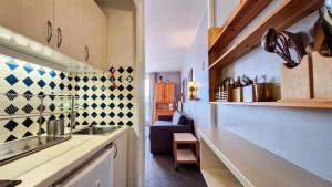 Résidence Vega - Studio lumineux · Proche des pistes et des commerces · Balcon MAE-1641