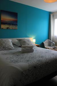 Hotels Hotel Le Poulmic : photos des chambres