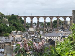 Maisons de vacances Le 52 - Proche du GR34 : photos des chambres