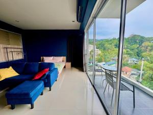 Stylish Sea view Chic condo