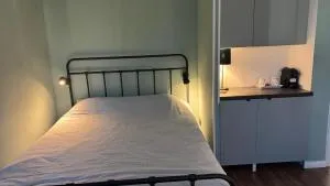 Private Room in Cologne Poll - Ensen