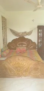 Single Room with Access to private belcony, Private bathroom, kitchen and dining near Airport - Chak Digun