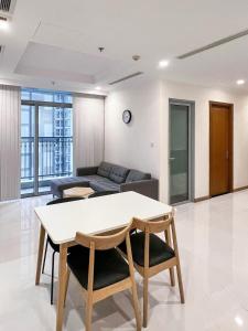 Zeus Living - Luxury Apartment in Landmark