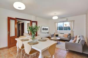 Golden Dunes Comfy and Cozy