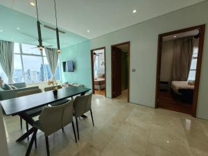 Sky Suites KLCC by Deep Sleep