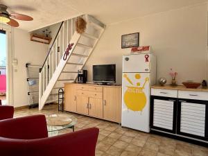 Argeles Sur Mer - Appartement 2 pièces mezzanine - jusqu à 4 personnes AR590-024
