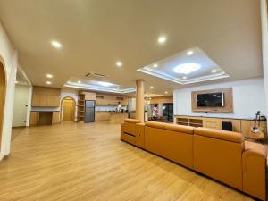 The Shinning Pool Villa