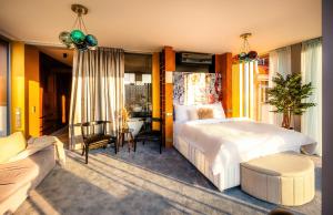 Billionaires Boutique Residence & Premium Suites, Old Town