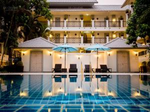 Decharme Hotel