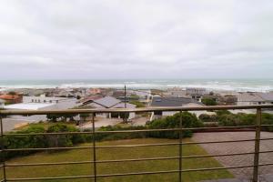 Happy Tides Main House