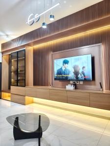 Sky House BSD 3 BR Beside AEON Mall BSD