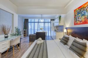 Stylish 1Bedroom Studio in the heart of St Julians 203