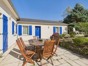 Maisons de vacances Maison pour 6 en bord de mer - Jardin et piscine : photos des chambres