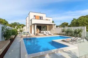 Villa Lo La by Istrialux - Režanci