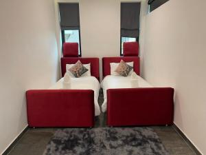 Gray Stone, Luxe Villa Jomtien