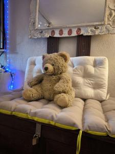 Maisons d'hotes Love-room Discret 40 m2 Bormes les mimosas village avec Terrasse : photos des chambres