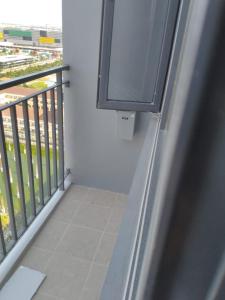 Lens Den 2 Entire Flat in Pasay City Mall of Asia Manila