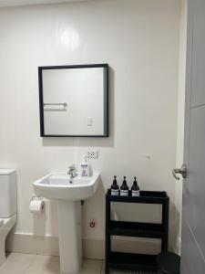 The Bauhouse Studio with Balcony near Eastwood