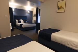 Hotels Hotel Beauvilliers : Chambre Quadruple