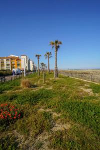 Les pieds dans le sable