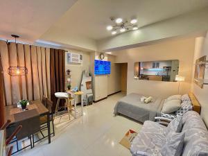 NAIA Terminal 3 Condo Newport with WIFI Netflix Pool