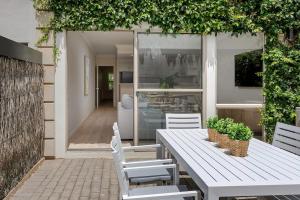 Adelaide Oval Townhouse - Walk to the AFL & CBD