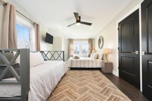 Elegant Home Near PITT, CMU - Sauna & Hot Tub - Park & Walk!