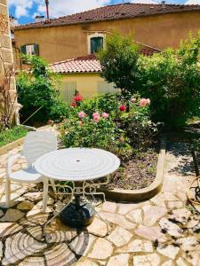 Appartements Clair Matin - Appartement Balcon - Maison privee : photos des chambres